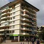 Primera Linea De Playa En Frente Al Puerto Deportivo Фуенхірола