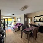 Primera Linea De Playa En Frente Al Puerto Deportivo *