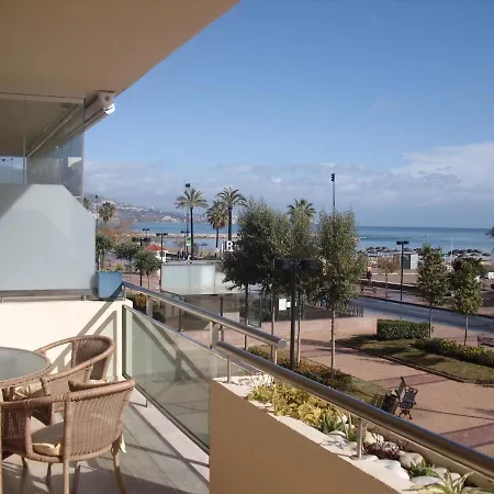 Primera Linea De Playa En Frente Al Puerto Deportivo Apartment Fuengirola