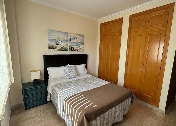 Appartement Primera Linea De Playa En Frente Al Puerto Deportivo