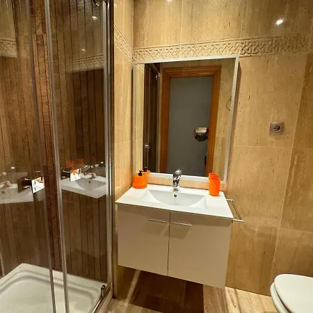 Primera Linea De Playa En Frente Al Puerto Deportivo Lejlighed *