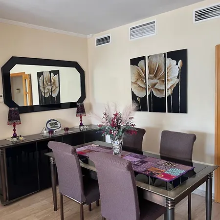 Primera Linea De Playa En Frente Al Puerto Deportivo Lejlighed Fuengirola