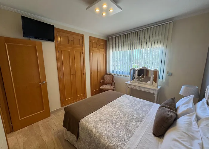 Primera Linea De Playa En Frente Al Puerto Deportivo Apartamento Fuengirola