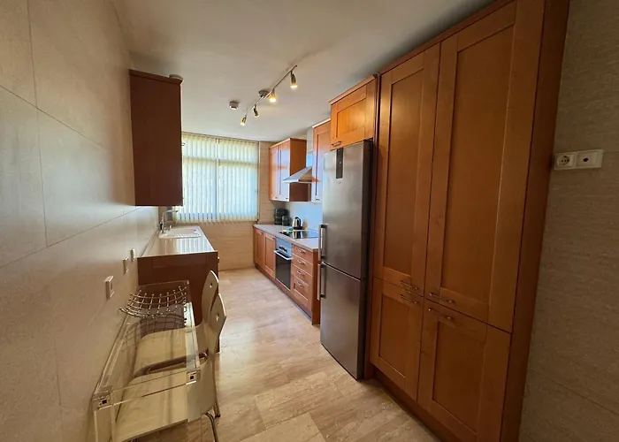 Apartamento Primera Linea De Playa En Frente Al Puerto Deportivo