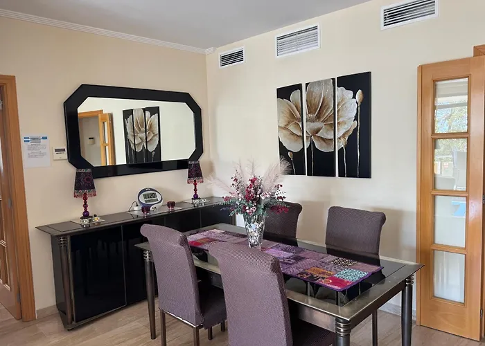 Primera Linea De Playa En Frente Al Puerto Deportivo Apartamento Fuengirola