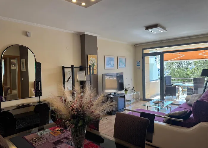 Primera Linea De Playa En Frente Al Puerto Deportivo Apartamento Fuengirola