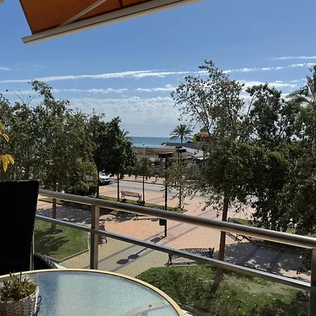 Primera Linea De Playa En Frente Al Puerto Deportivo Appartement