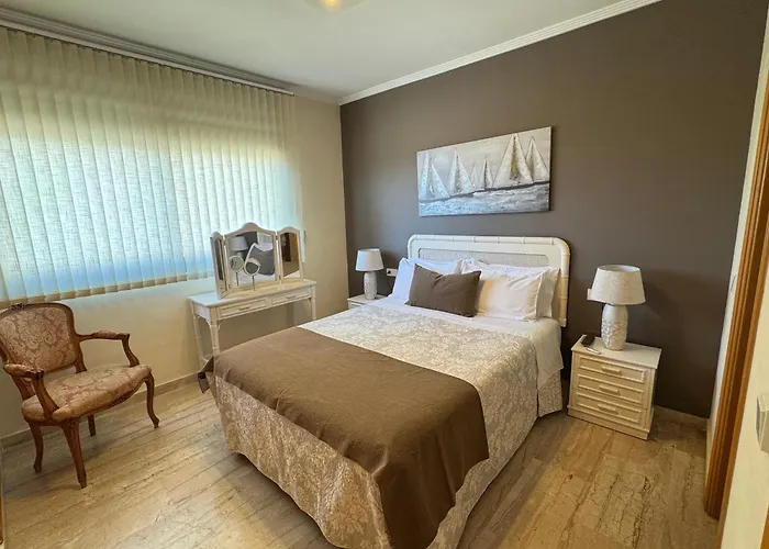 Primera Linea De Playa En Frente Al Puerto Deportivo 丰希罗拉